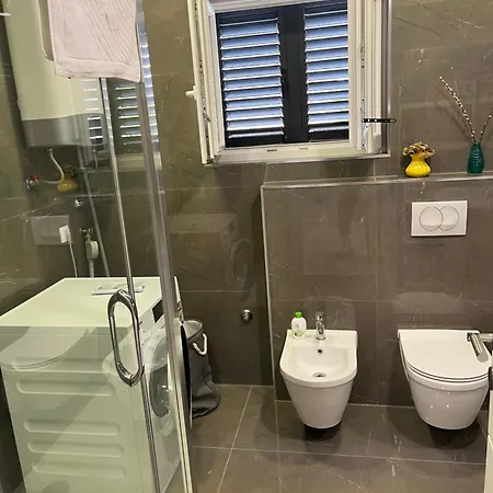 Agata Apartment *